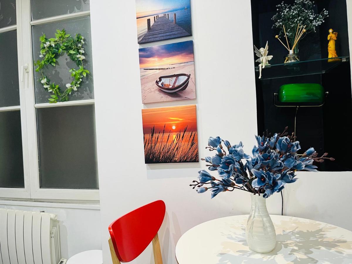 Ferienwohnung Dream Dwell Paris-Chic Flat In The Heart Of Marais Near Pompidou Centre Exterior foto