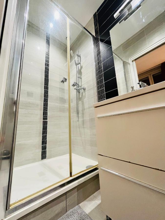 Ferienwohnung Dream Dwell Paris-Chic Flat In The Heart Of Marais Near Pompidou Centre Exterior foto